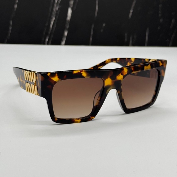 NEW SMU 10W VAU6S1 MIU MIU SQUARE SUNGLASSES MU10WS VAU6S1 HAVANA WOMEN EYEWEAR - Picture 6 of 12